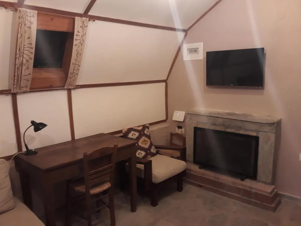 سالونيك Cottage House In 2,5 Acres Near Suburban Forest. اليونان